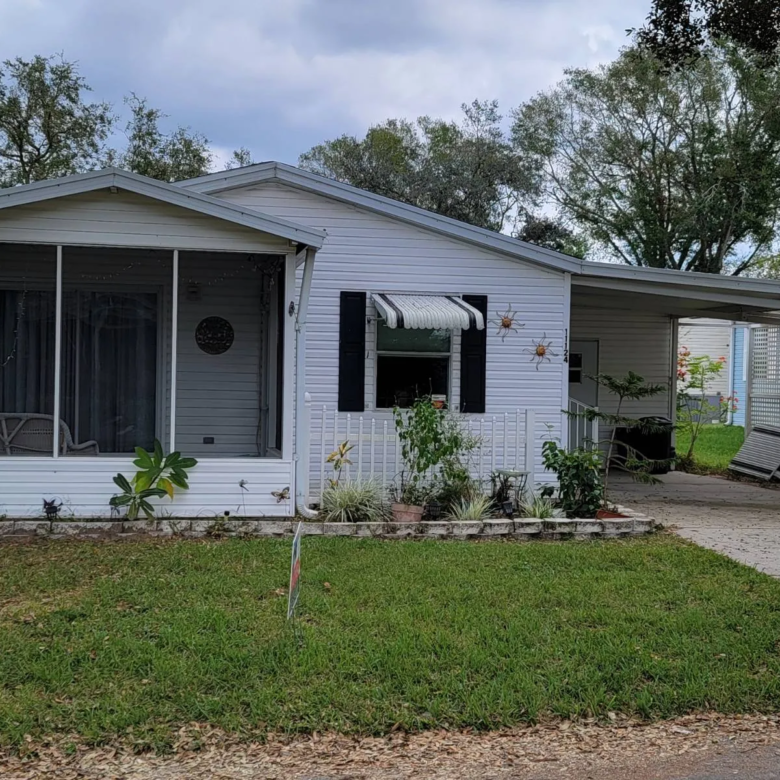 2/2 Palm Harbor Manufactured Home