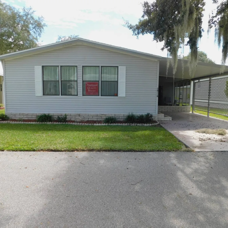 2/2 Fleetwood Manufactured Home