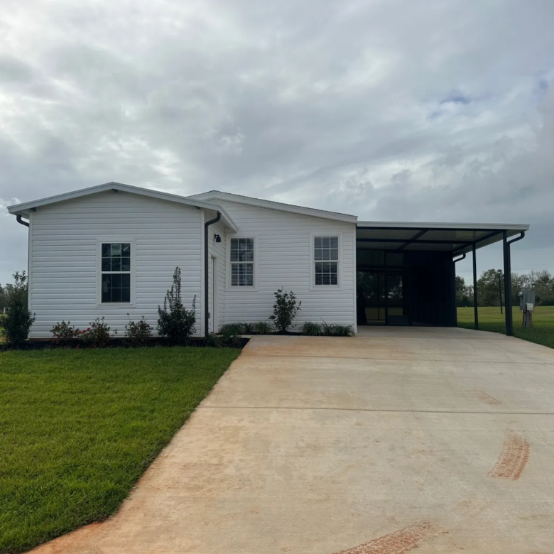 3/2 Jacobsen Manufactured Home