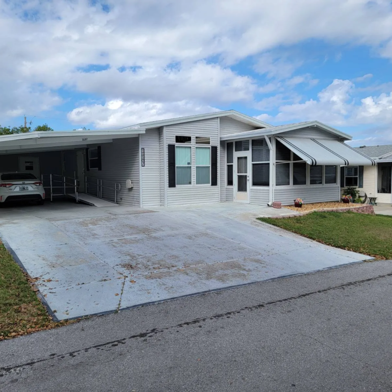 2/2 Palm Harbor Manufactured Home