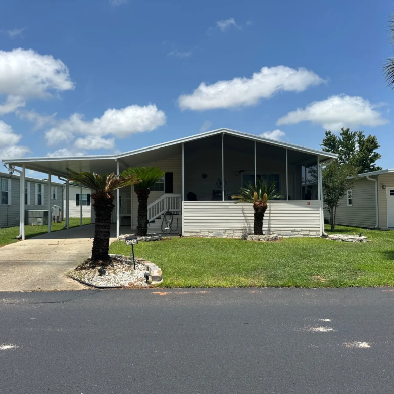 2/2 Skyline Manufactured Home