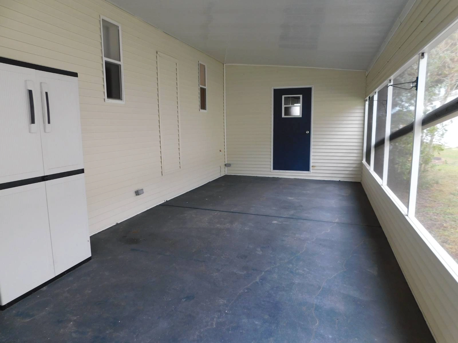 2&2 Palm Harbor Manufactured Home, 11146 Mustang Drive(35)