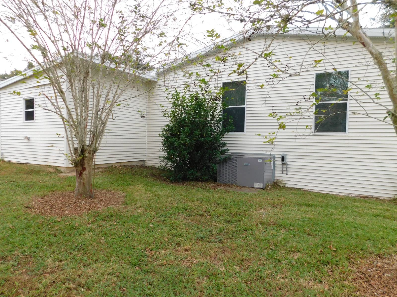 2&2 Palm Harbor Manufactured Home, 11146 Mustang Drive(37)