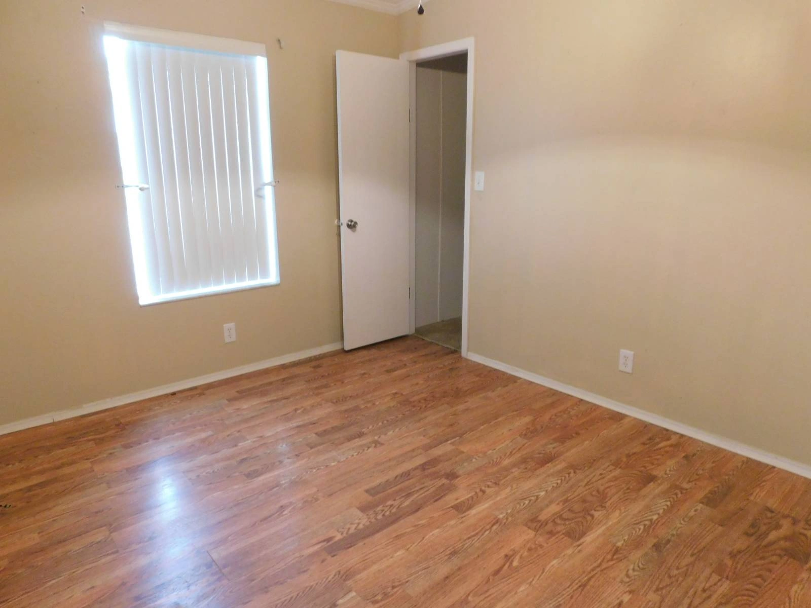 2&2 Palm Harbor Manufactured Home, 11146 Mustang Drive(9)