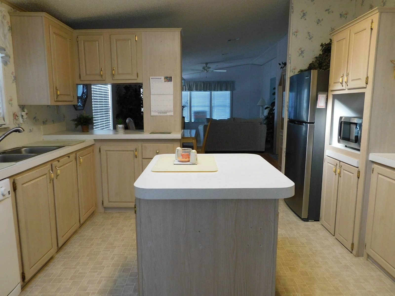 2&2 Redman Manufactured Home 11054 Mustang Drive(18)