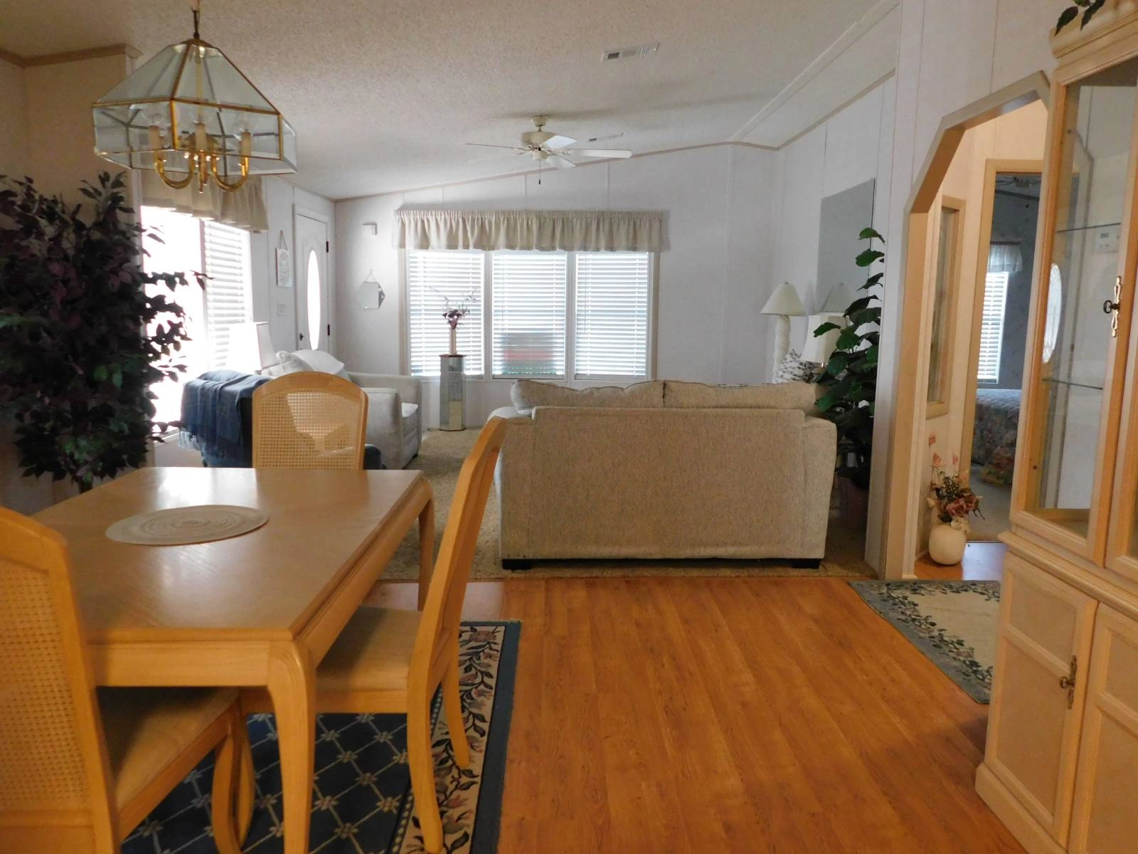 2&2 Redman Manufactured Home 11054 Mustang Drive(24)