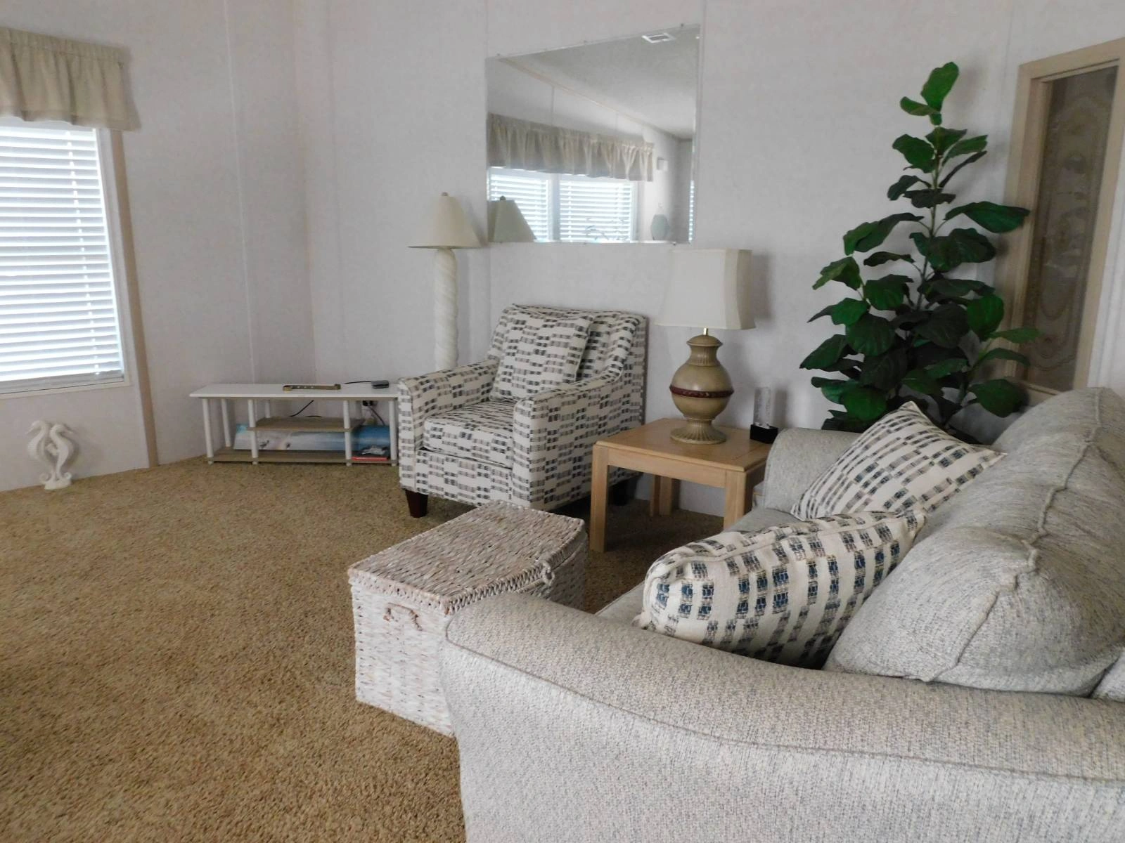 2&2 Redman Manufactured Home 11054 Mustang Drive(27)