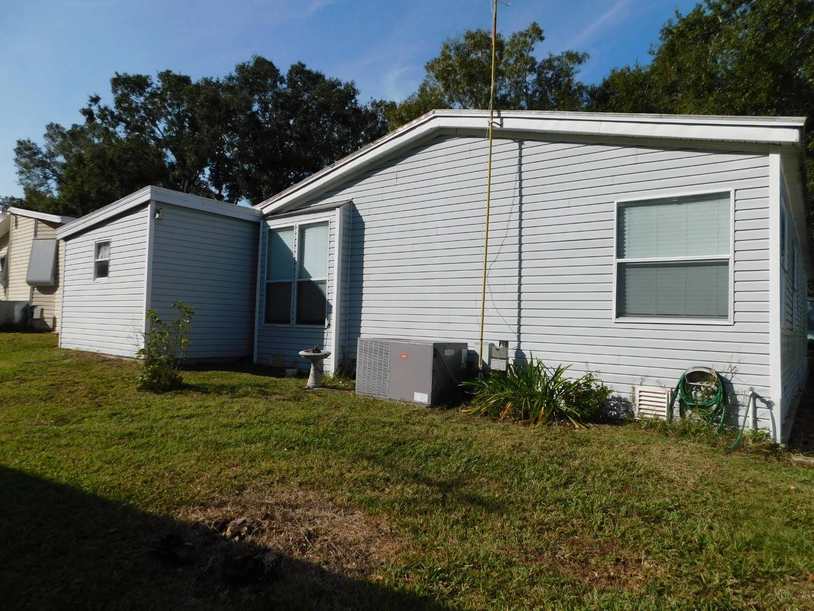 2&2 Redman Manufactured Home 11054 Mustang Drive(36)
