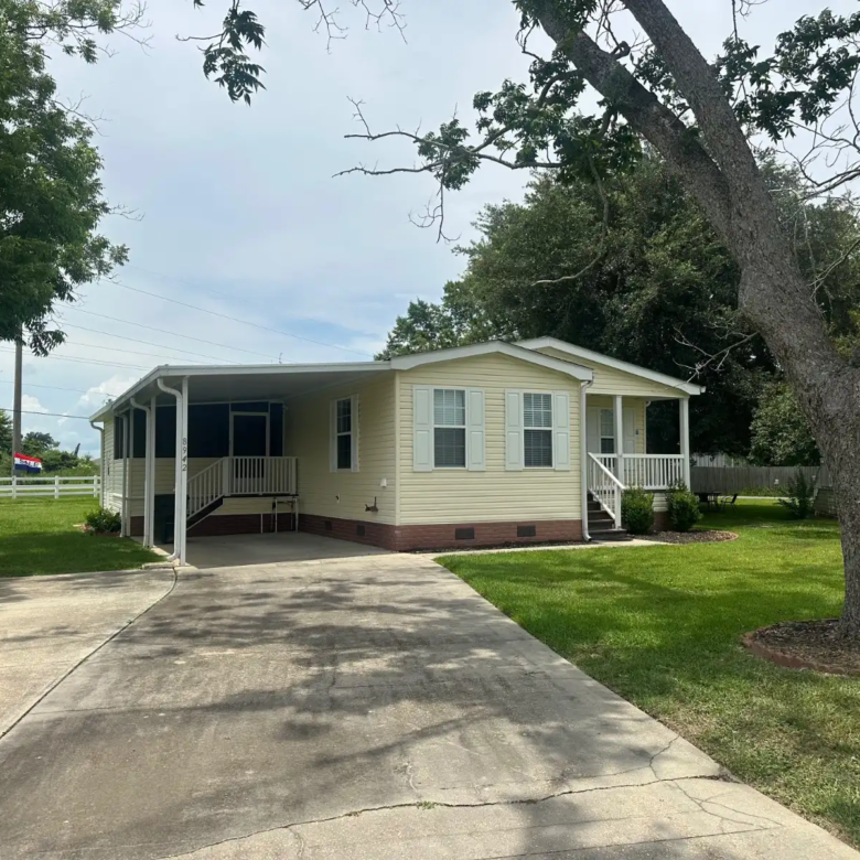 3/2 Cavalier Manufactured Home
