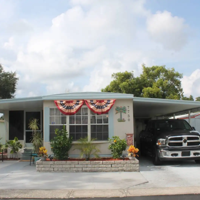 2/1 Camelot Manufactured Home