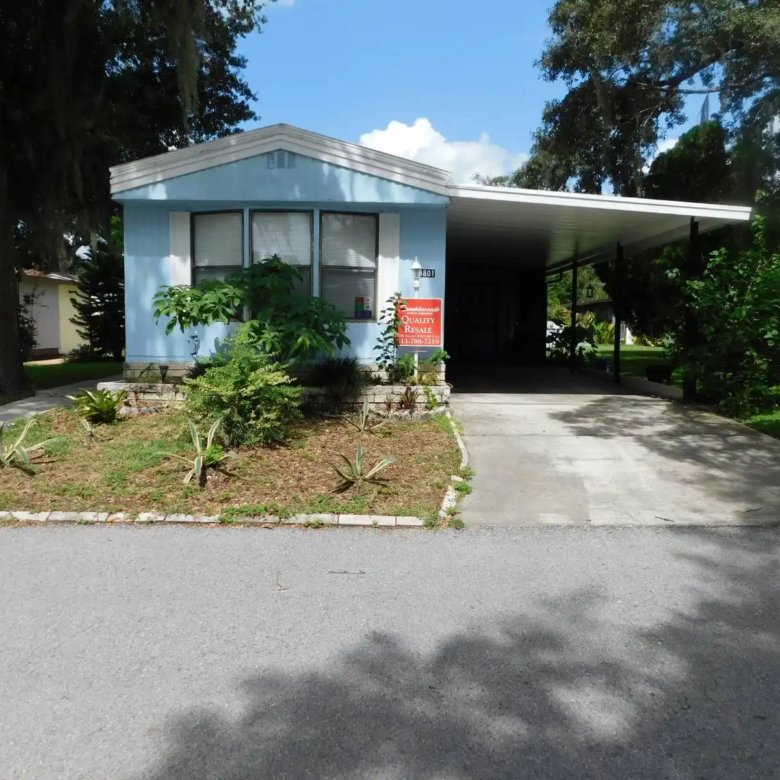 2/1.5 Fleetwood Manufactured Home