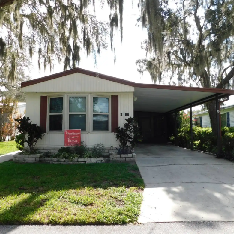 2/1.5 Fleetwood Manufactured Home