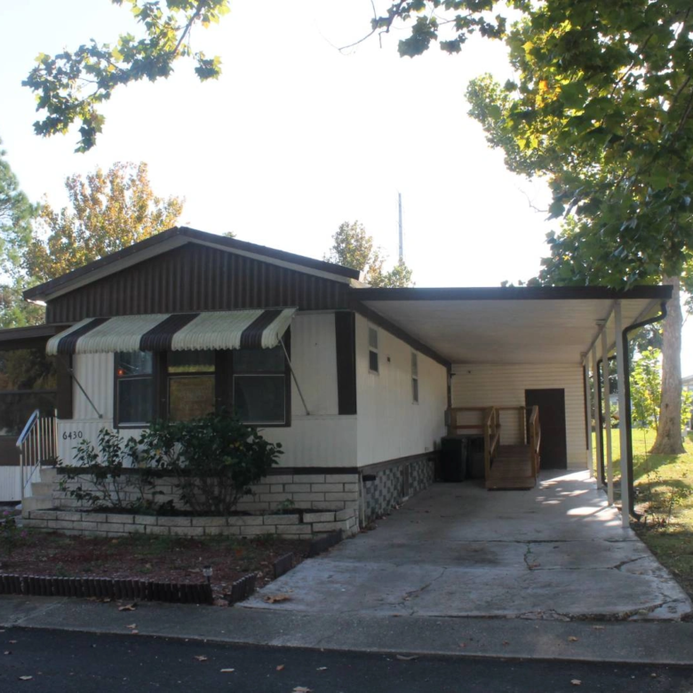 2/2 Comm Manufactured Home