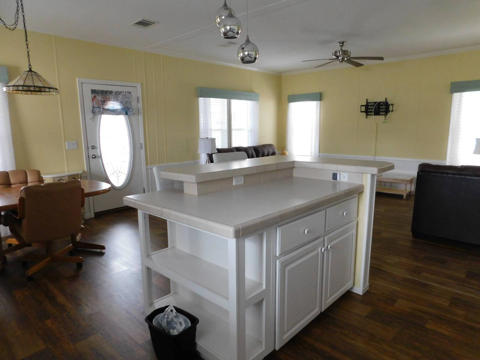 22 Jacobsen Manufactured Home-new (67) Jacobsen Manufactured Homenew, street lighting, Haines City FL, jacobsen homes for sale florida, grand valley new port richey