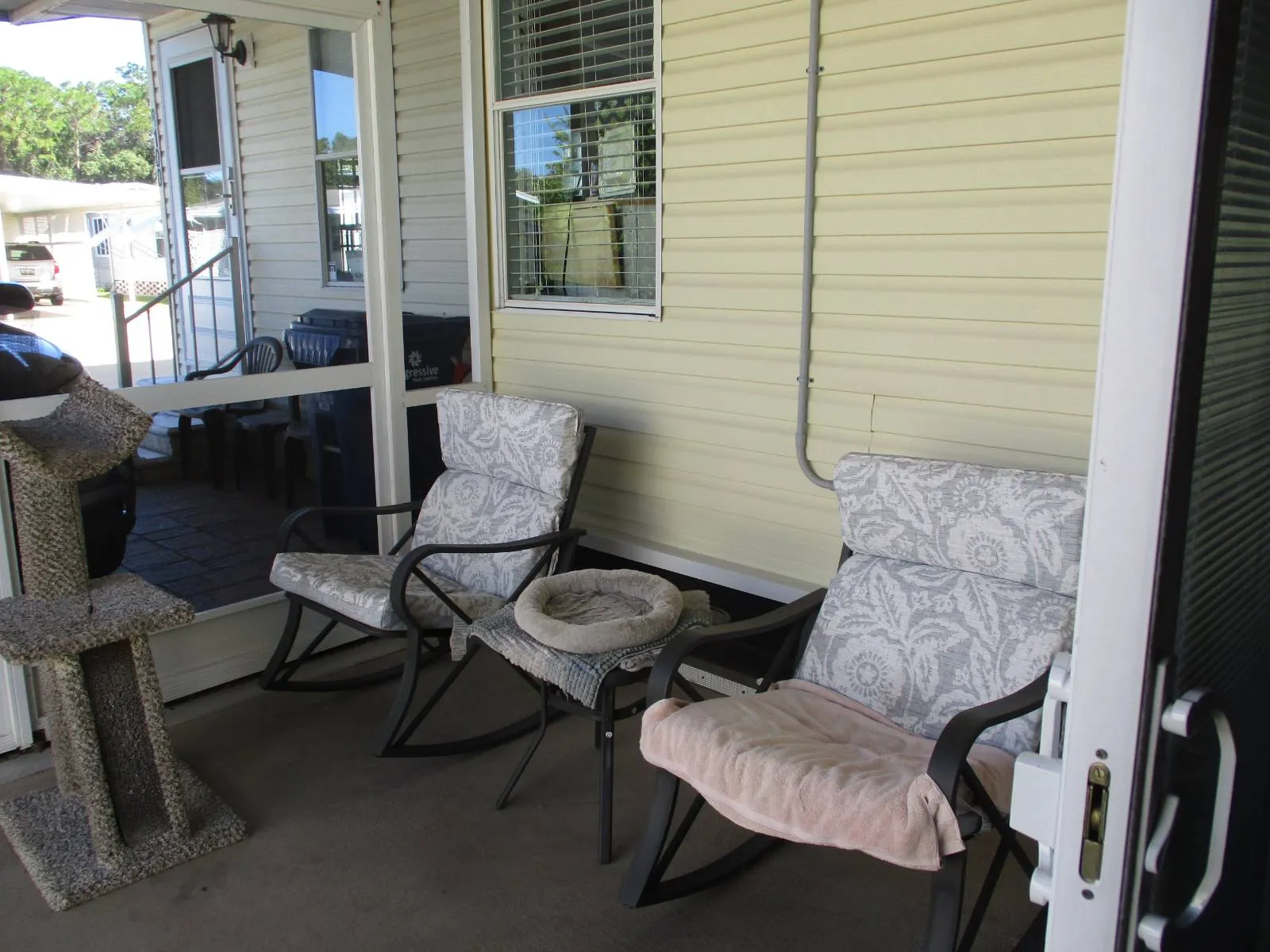 2&2 Jacobsen Manufactured Home 8100 Cedar Creek Drive (23)