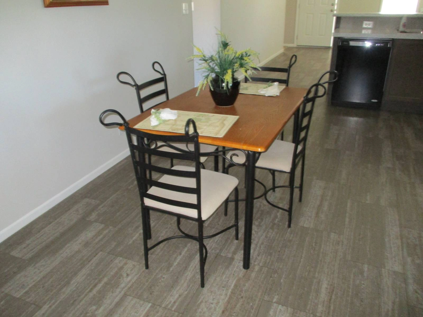 2&2 8131 Palm Harbor Manufactured Home (31)