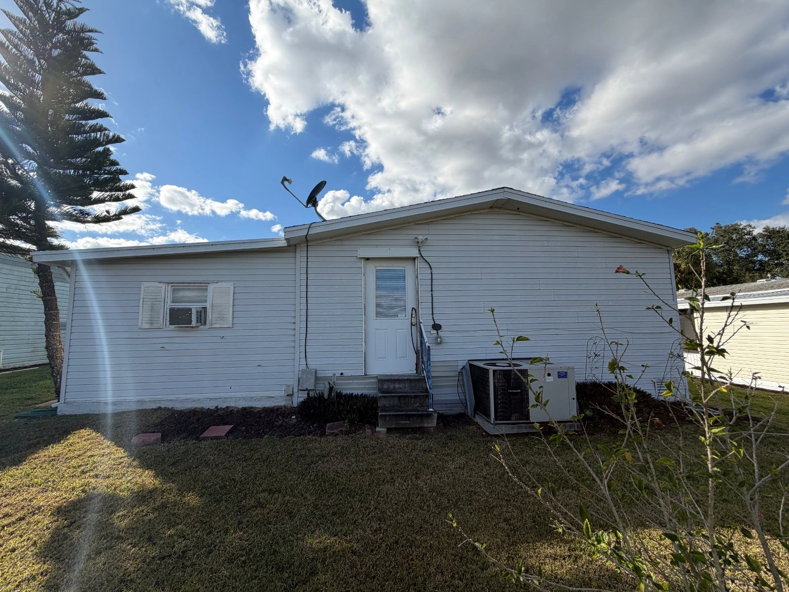 3&2 10916 Homes of Merit Manufactured Home (6) Homes of Merit Manufactured Home, financing manufactured homes florida 55+, newsletter, fishing lake, 55+ communities foley a