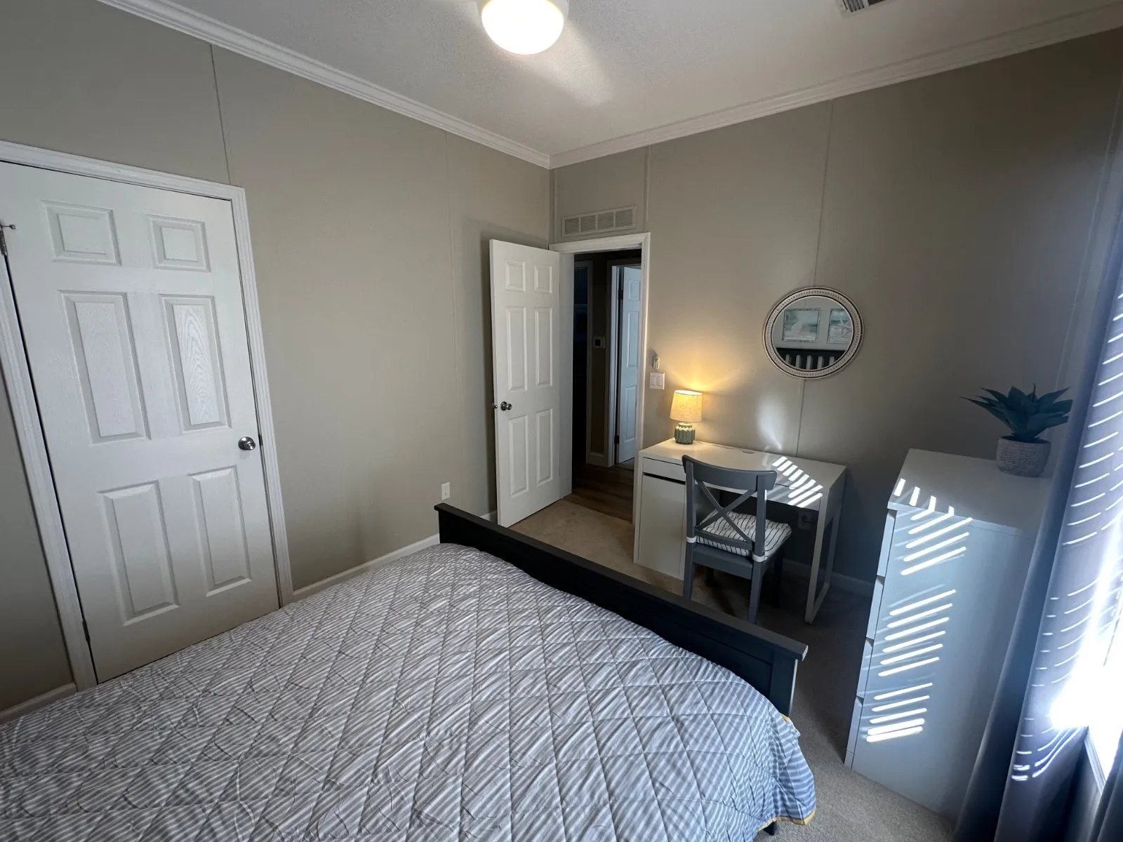 32 Jacobsen Manufactured Home (8) senior mobile home communities near tampa, pet friendly 55+ manufactured home community florida, Suncrest Homes, tennis court