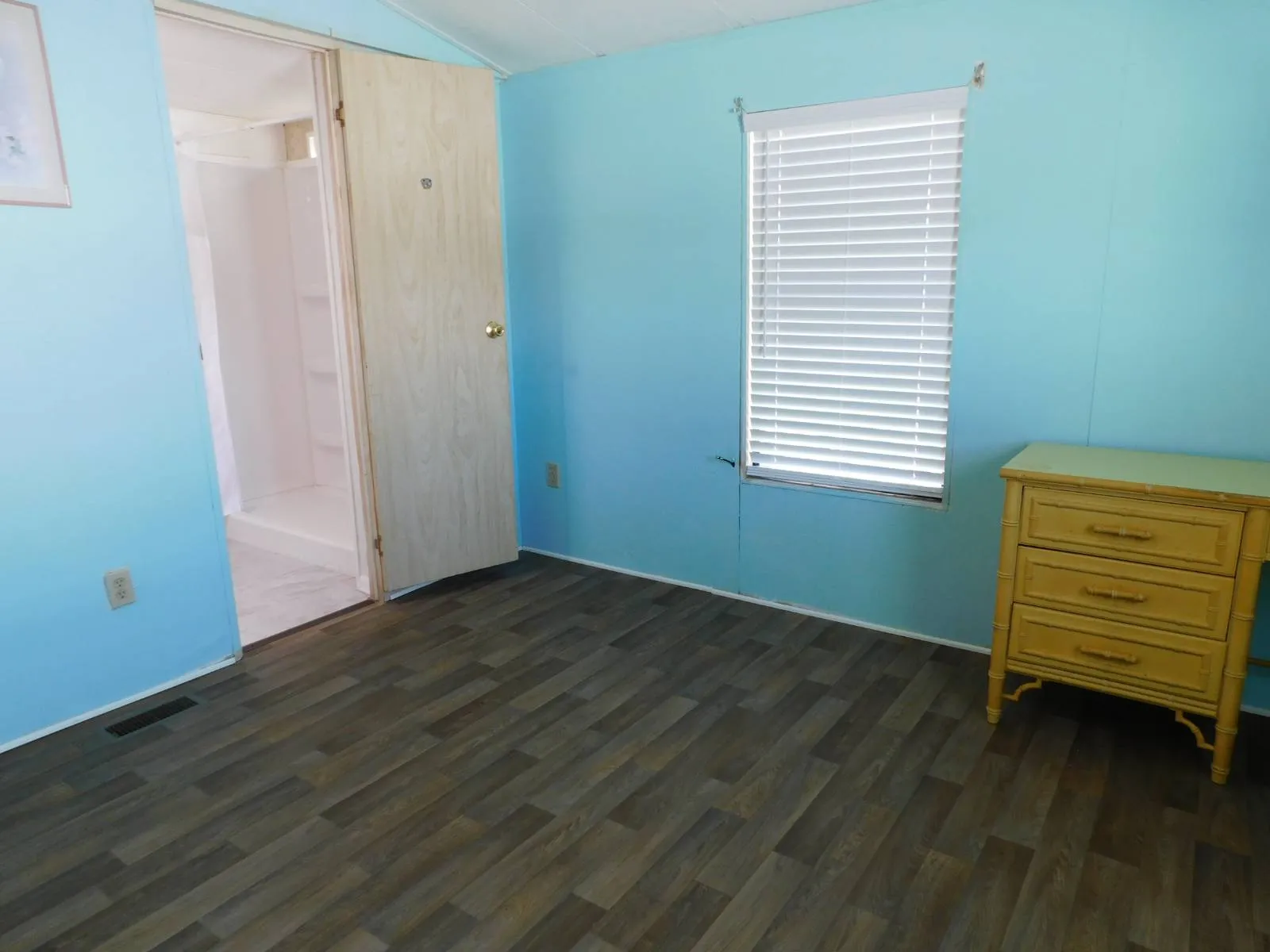 22 Commodore Manufactured Home (17) 55+ mobile home parks near gulf coast, Baldwin County., demolition and removal, Commodore Manufactured Home, Zephyrhills FL,