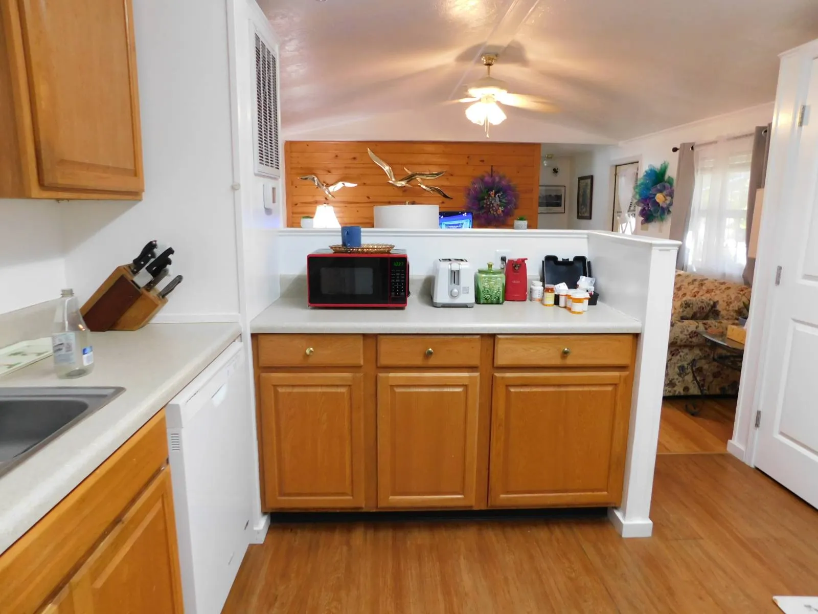 22 Fleetwood Manufactured Home (22) lakefront community, Fleetwood Manufactured Home, fishing lake, jacobsen homes for sale florida, 55+ mobile home communities,