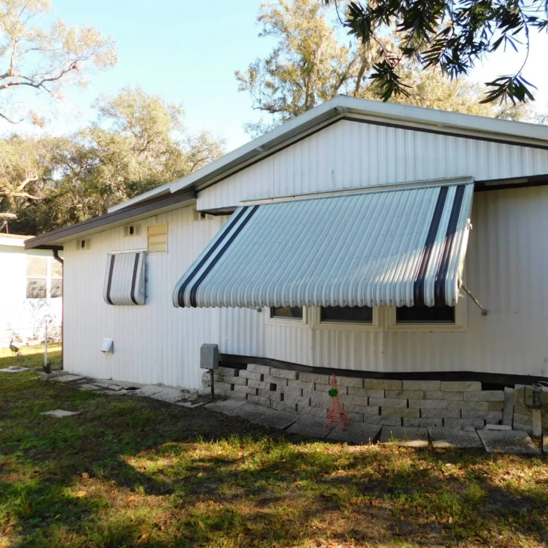 55+ communities haines city fl, Fleetwood Manufactured Home, pickleball courts, picnic pavilion, Suncrest Homes Zephyrhills, 