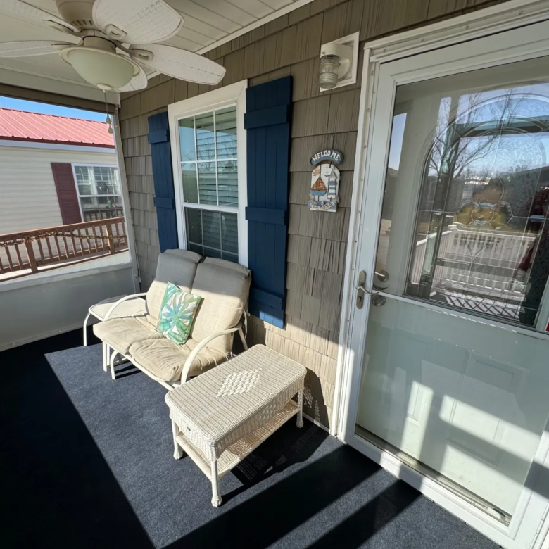 florida 55+ community with boat ramp, Southfork, ramblewood zephyrhills homes for sale, fire pit, Jacobsen Manufactured Home,