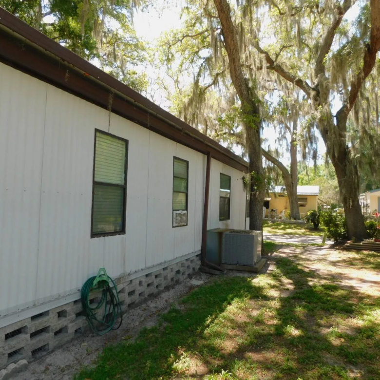 Palm Harbor Homes, Champion Homes, jacobsen homes for sale florida, twice-weekly trash pickup, gated 55+ community zephyrhill