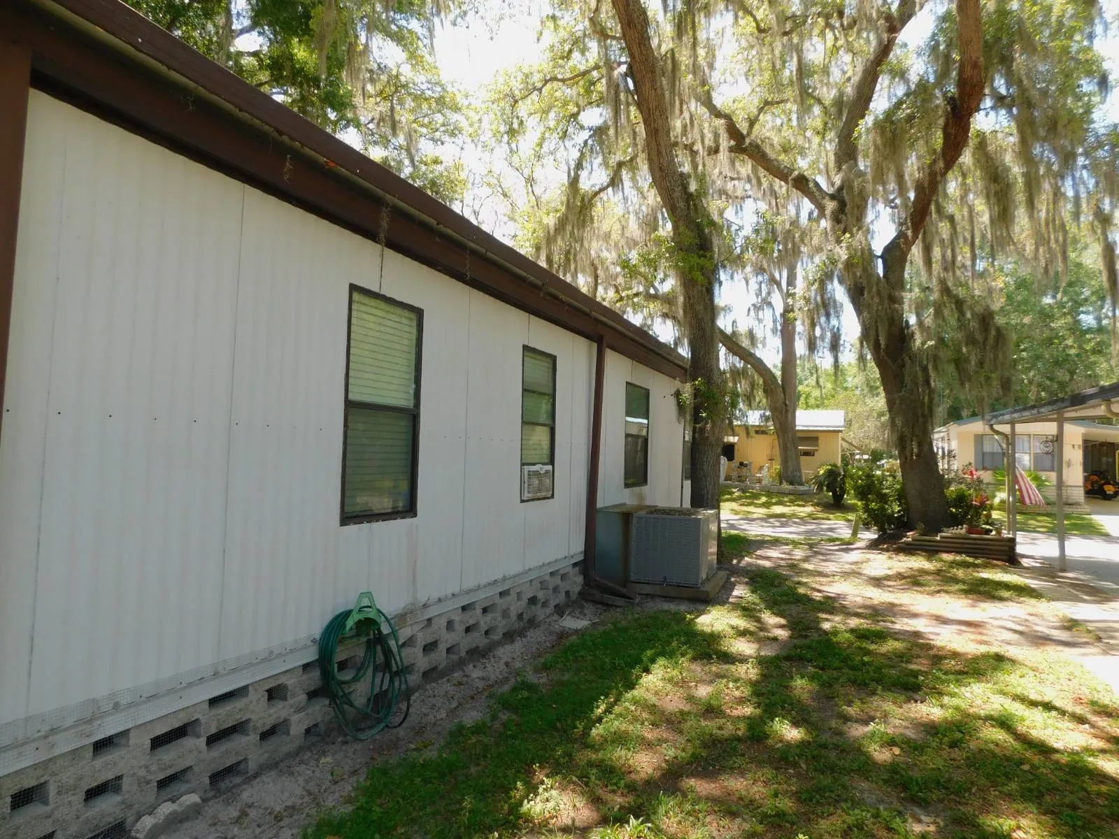 22.5 Redman II Manufactured Home (26) Palm Harbor Homes, Champion Homes, jacobsen homes for sale florida, twice-weekly trash pickup, gated 55+ community zephyrhill