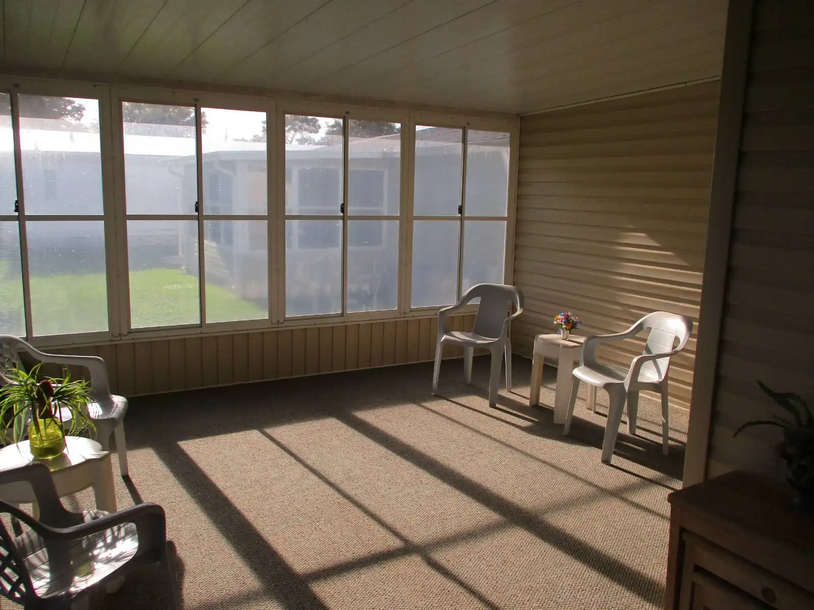 22 Jacobsen Manufactured Home-1310 (3) senior living communities new port richey, Homes of Merit, Jacobsen Homes, lakefront manufactured home community haines city,