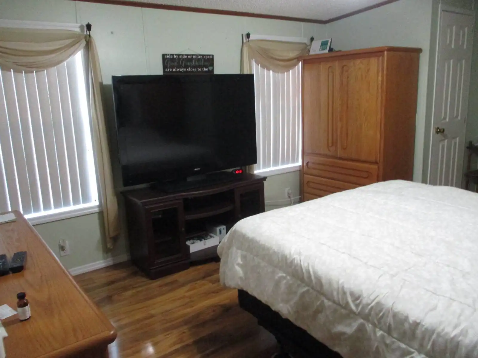 32 Fleetwood Manufactured Home (13) Fleetwood Manufactured Home, horseshoe pits, senior mobile home communities near tampa, land lease manufactured home communit